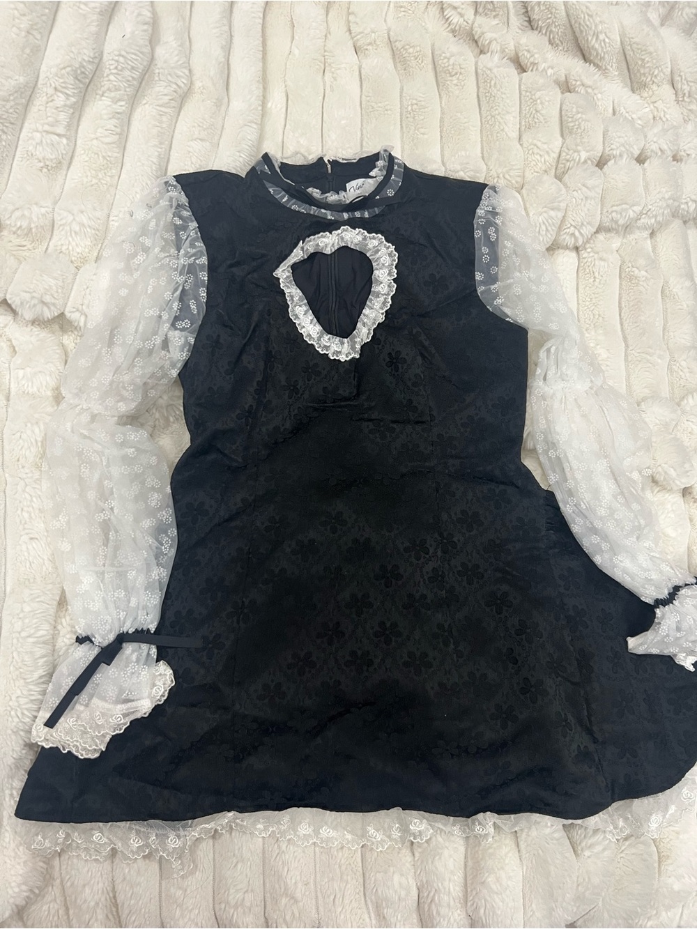 Vina of The Valley Cherub's Touch Heart Cutout Dress BLACK (L)